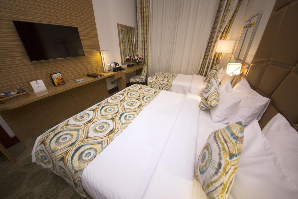 Standard Twin Room - Non-Smoking